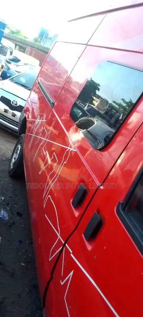 Ford Transit 2007 Red