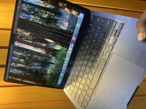 Laptop Apple MacBook Air 2022 M2 8GB Apple M2 SSD 256GB