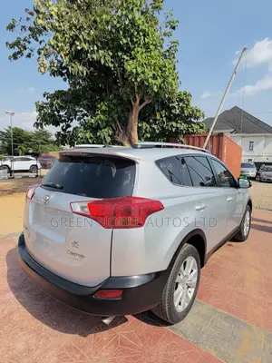 Toyota RAV4 2015 Silver