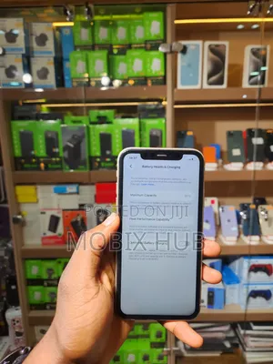 Apple iPhone 11 64 GB White