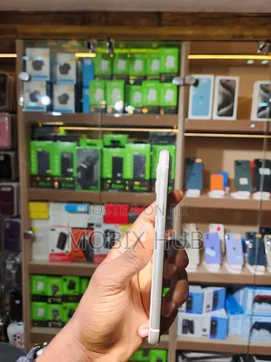 Apple iPhone 11 64 GB White