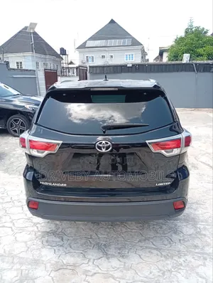 Toyota Highlander 2016 Black