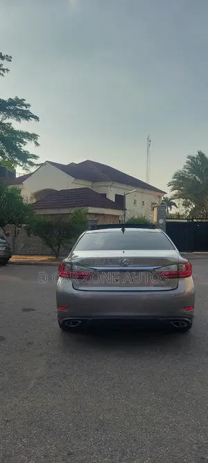 Lexus ES 350 FWD 2018 Gold