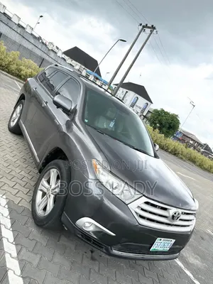 Toyota Highlander Limited 2012 Gray