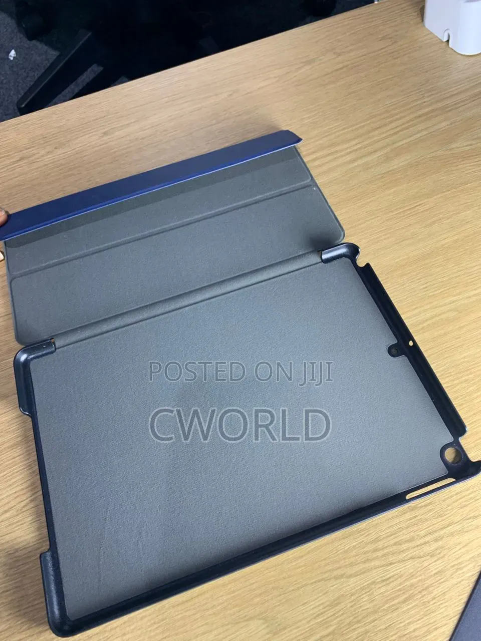Pu Leather Tri-fold iPad Case