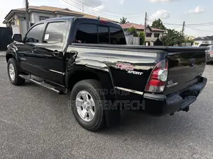 Toyota Tacoma PreRunner Regular Cab 2012 Black