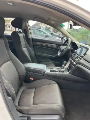 Honda Accord EX 2018 White