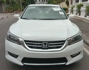 Honda Accord EX-L w/Navigation 4dr Sedan (2.4L 4cyl CVT) 2015 White
