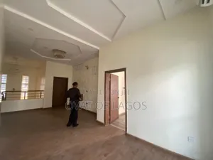 5bdrm Duplex in Ikota for rent