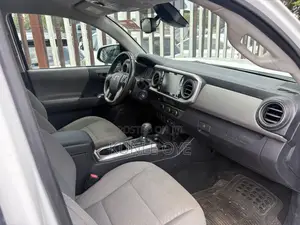 Toyota Tacoma SR 2021 White