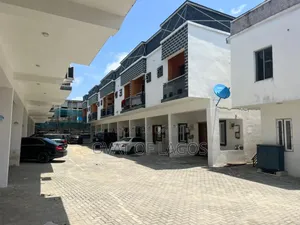 4bdrm Duplex in Ikota for rent