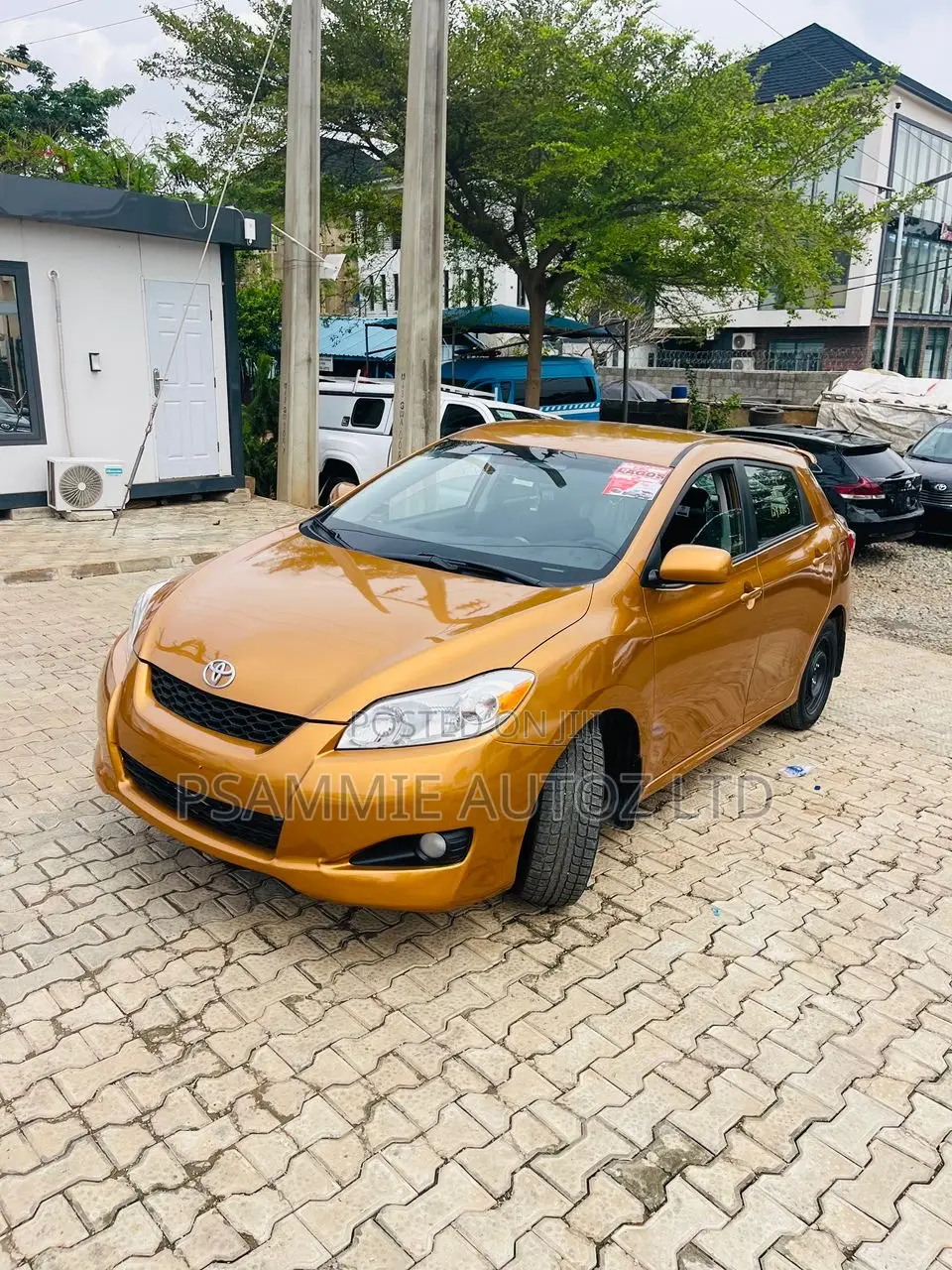 Toyota Matrix 2011 Orange
