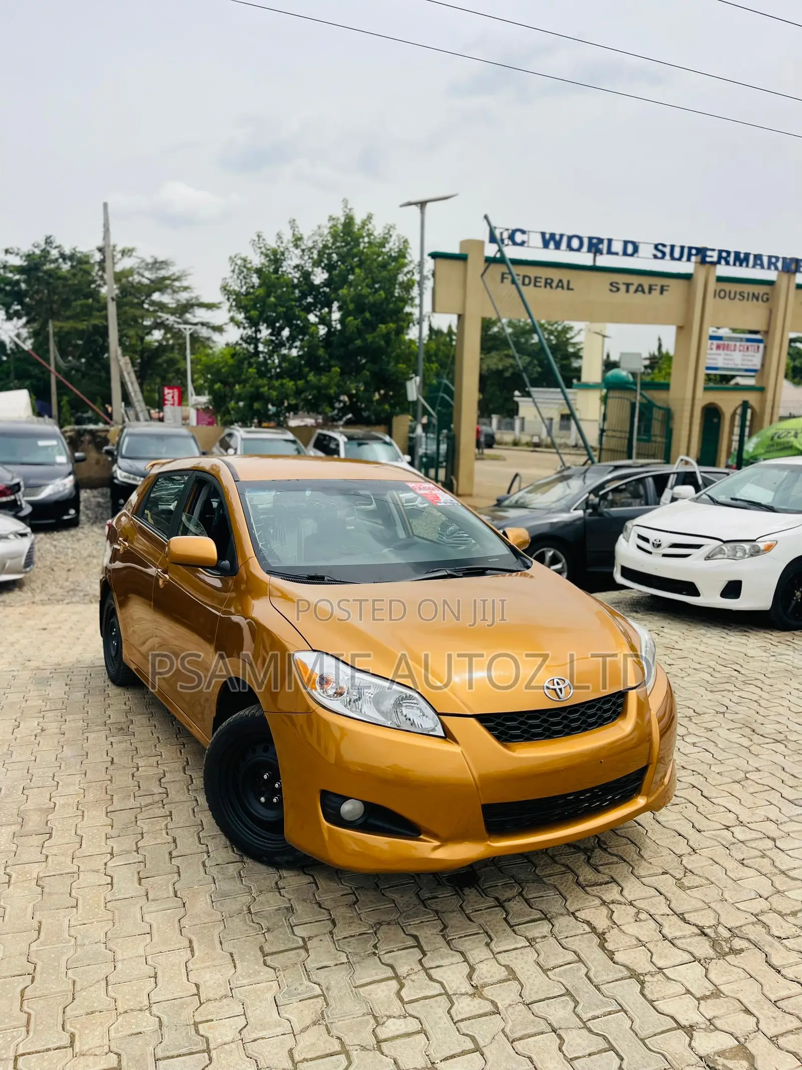 Toyota Matrix 2011 Orange