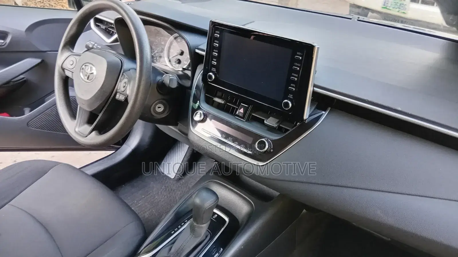 Toyota Corolla LE 2020 Blue