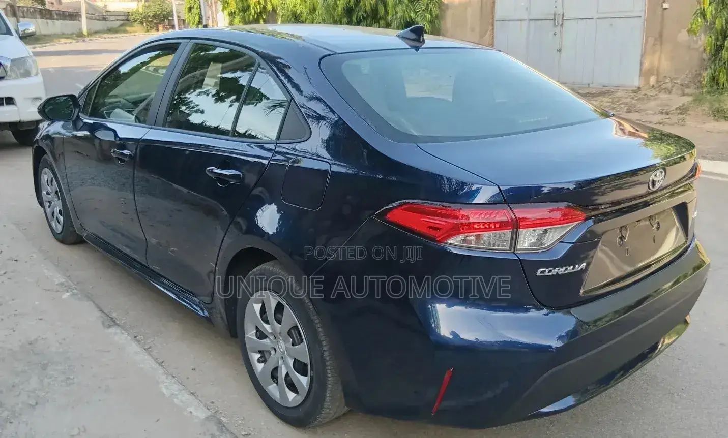Toyota Corolla LE 2020 Blue