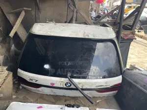 Complete BMW Boot X7