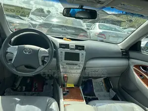 Toyota Camry 2011 Silver