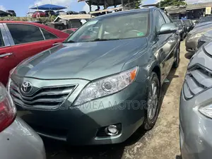 Toyota Camry 2011 Green