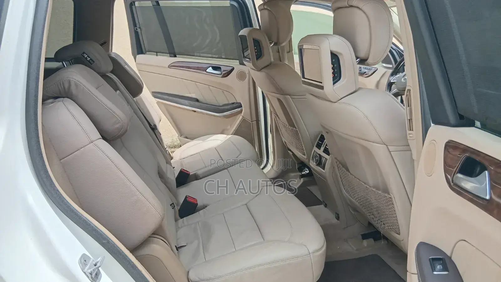 Mercedes-Benz GL-Class 2016 Off white