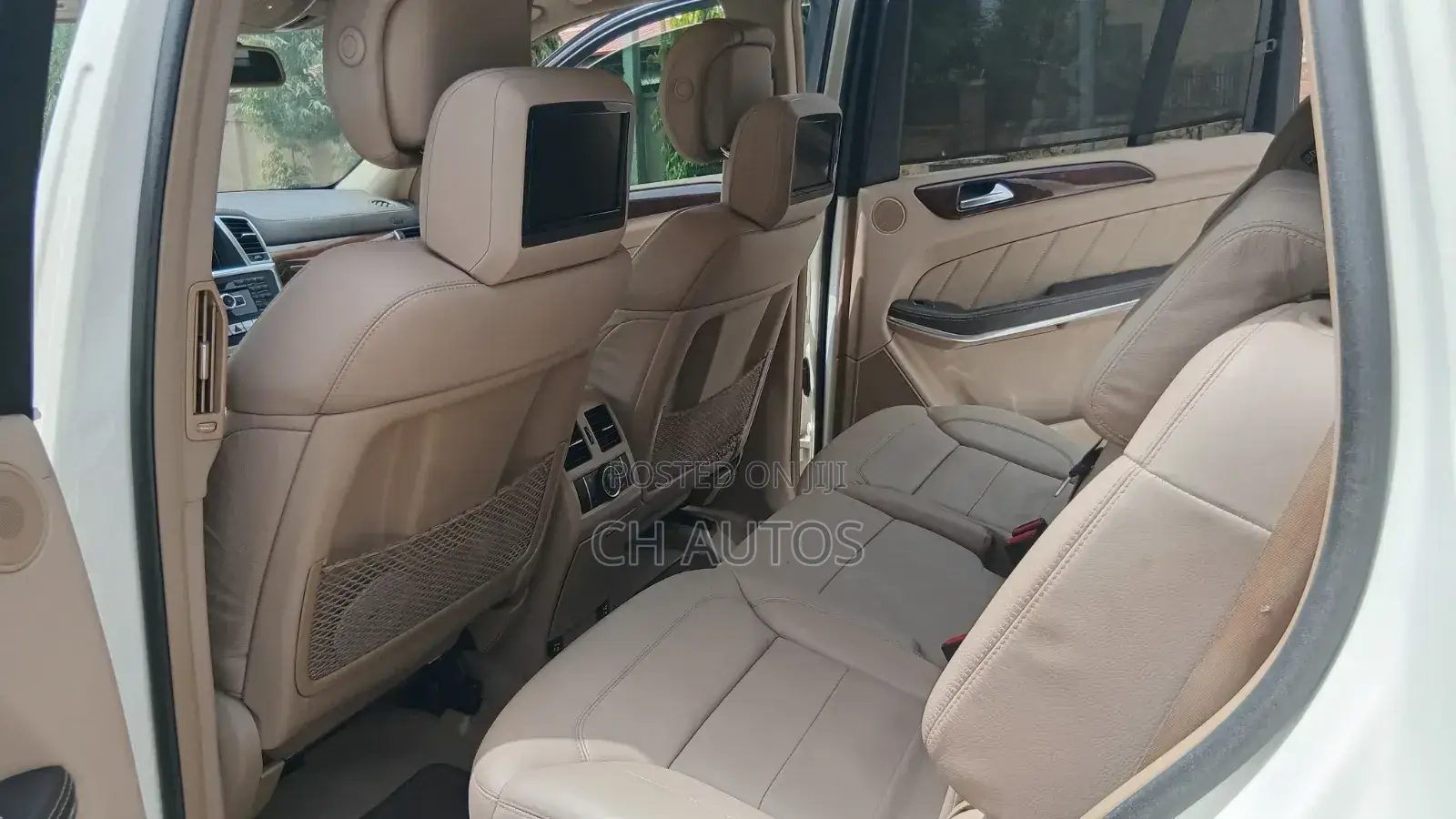 Mercedes-Benz GL-Class 2016 Off white