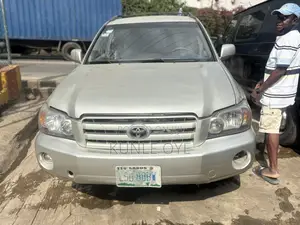 Toyota Highlander 4x4 2005 Silver