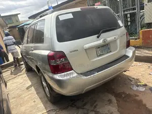 Toyota Highlander 4x4 2005 Silver