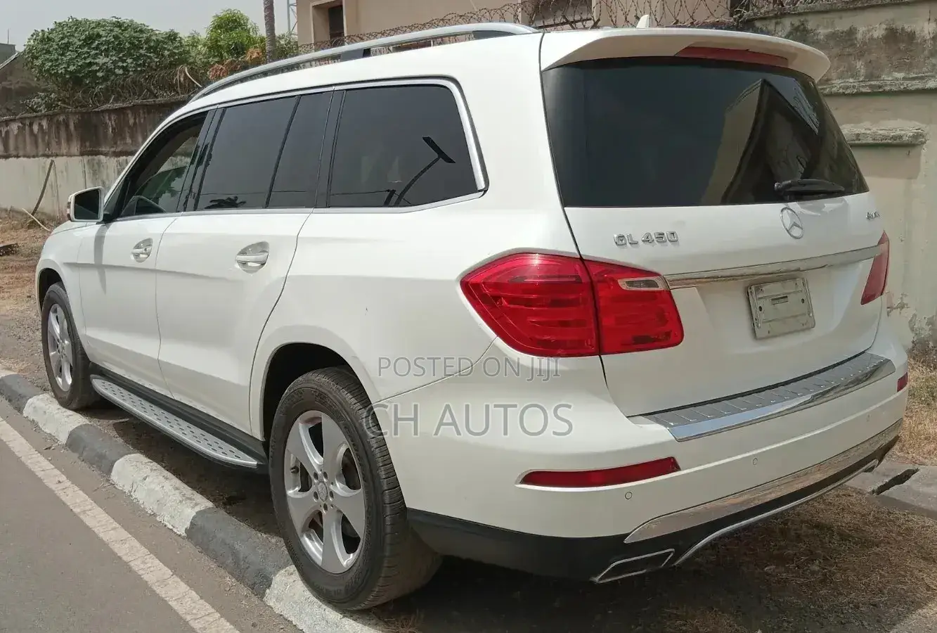 Mercedes-Benz GL-Class 2016 Off white