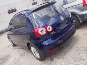 Volkswagen Golf 2012 Blue