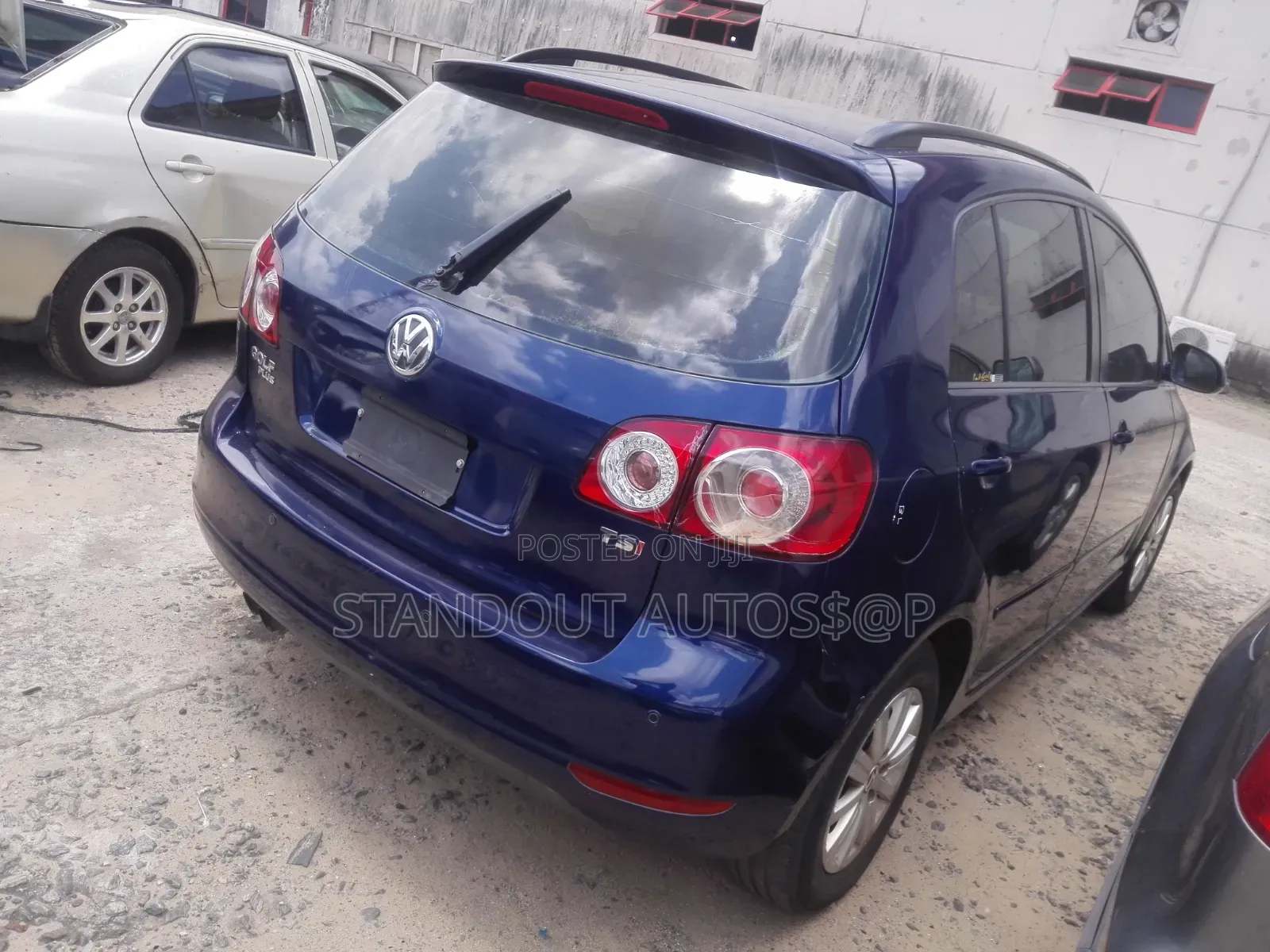 Volkswagen Golf 2012 Blue