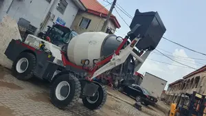 3.2m3 Self-Loading Concrete Mixer