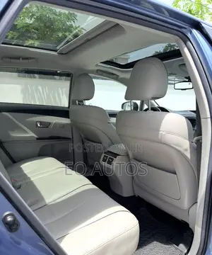 Toyota Venza XLE 2012 Blue