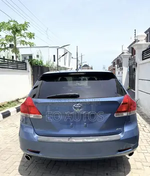 Toyota Venza XLE 2012 Blue