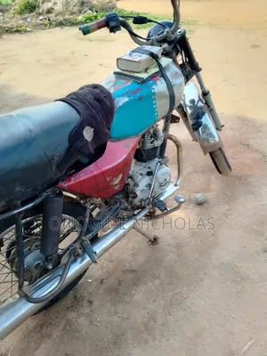 Bajaj Boxer 2024 Red
