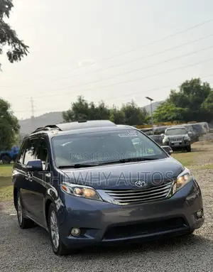 Toyota Sienna Limited 7 Passenger (3.5L 6cyl 6A) 2016 Blue