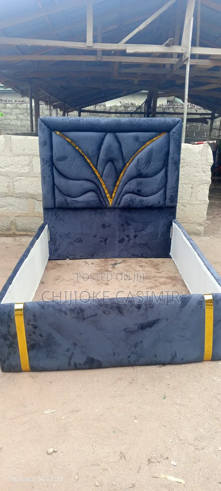 6*4 Bedframe