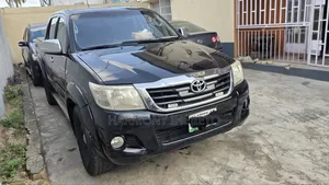 Toyota Hilux 2.7 VVT-i 4X4 SRX 2012 Black