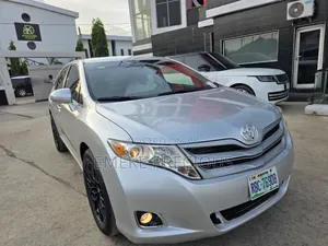 Toyota Avanza 2011 Silver