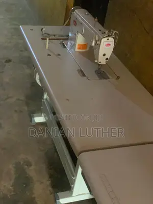 Industrial Sewing Machine