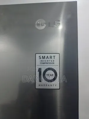 Fridge With Ice Dispenser
