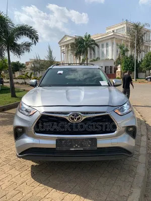 Toyota Highlander XLE 2022 Gray