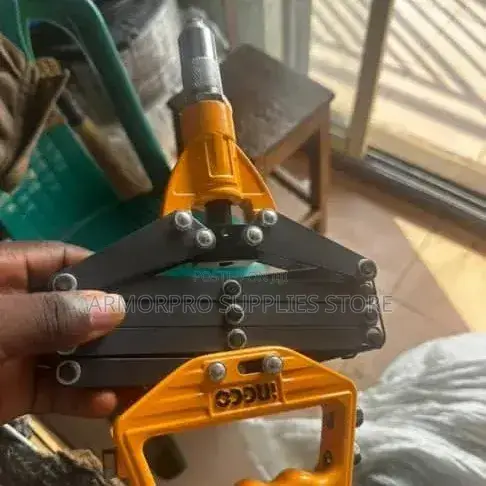 Ingco Heavy Duty Folding Hand Riveter