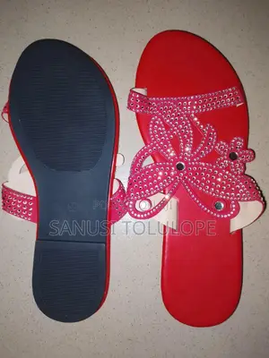 Ladies Slippers/Sandals