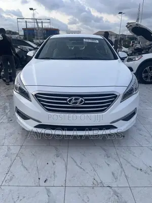Hyundai Sonata Base Sedan FWD (2.4L 4cyl 6A) 2016 White