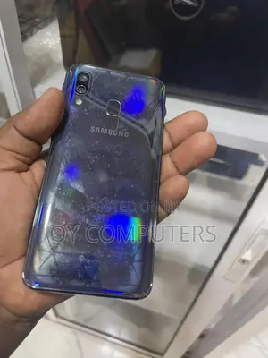 Samsung Galaxy A40 64 GB Black