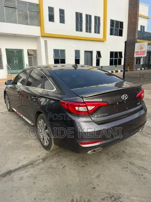 Hyundai Sonata Sport 4dr Sedan (2.4L 4cyl 6A) 2015 Gray