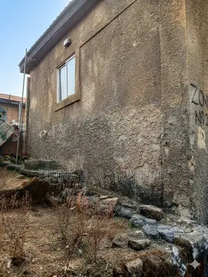 Furnished 2bdrm House in Dutse Makarata, for sale
