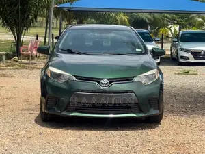 Toyota Corolla 2015 Green