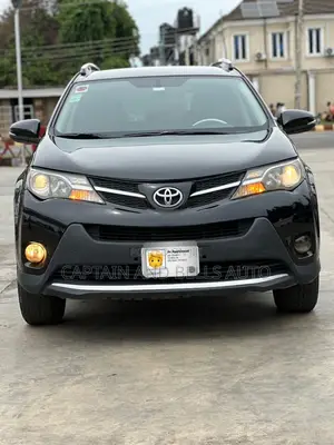 Toyota RAV4 XLE 4dr SUV (2.5L 4cyl 6A) 2014 Black