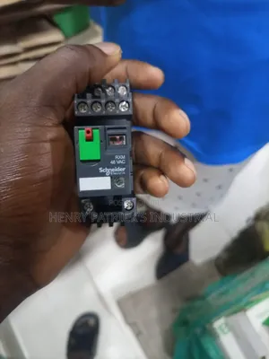 Relay With Base