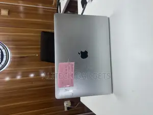 Laptop Apple MacBook Air 2020 8GB Intel Core i3 SSD 128GB